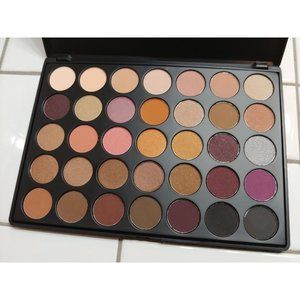 eyeshadow palette